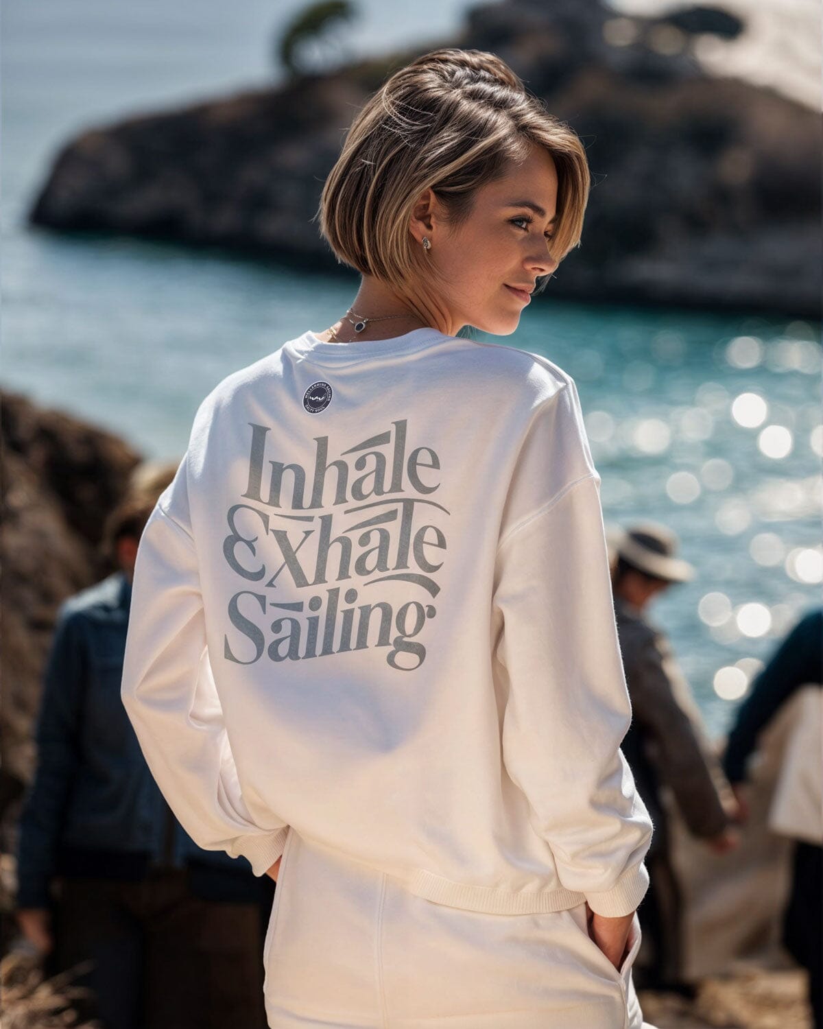 Weicher Bio-Damen Pullover für Segler mit dem Aufdruck Inhale exhal sailing | wellenwind.de | EMSTSU178 white
