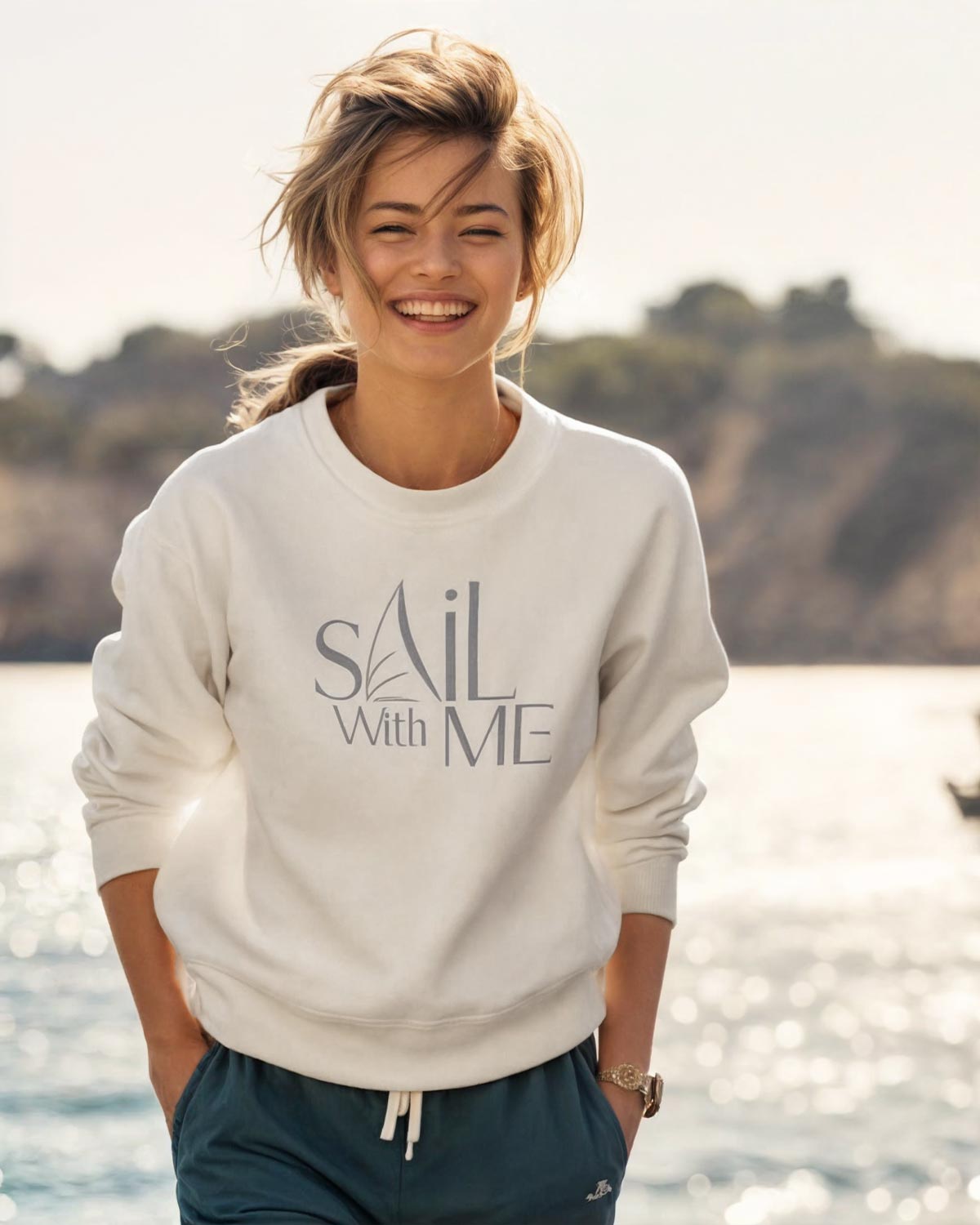 Weicher Bio-Damen Pullover für Segler mit dem Aufdruck sail with me | wellenwind.de | EMSTSU178 white
