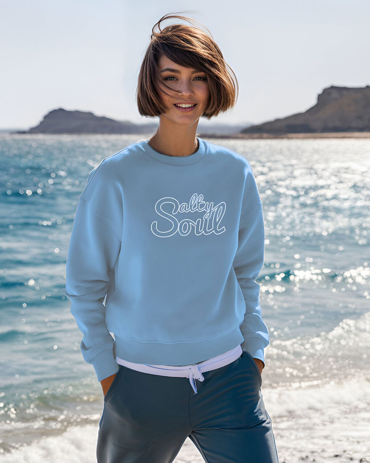 Weicher Bio-Damen Pullover für Segler mit dem Aufdruck Salty Soul | wellenwind.de | EMSTSU178 brightblue