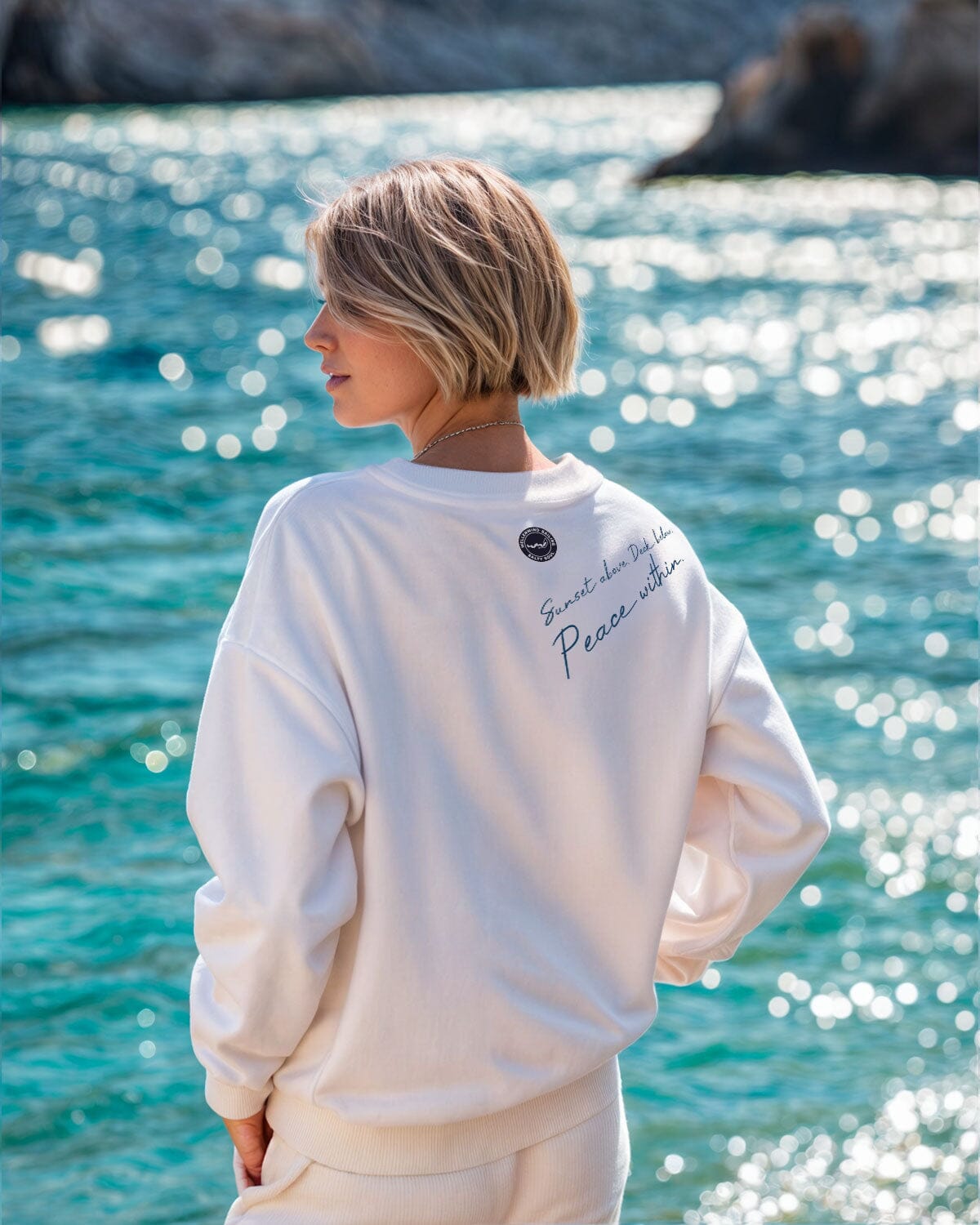 Weicher Bio-Damen Pullover für Segler mit dem Aufdruck sunset above | wellenwind.de | EM_STSU178 white